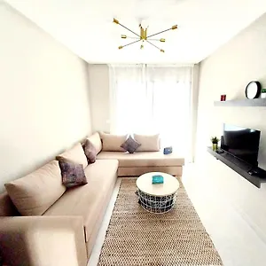 Appartement Cosy Proche De L'aeroport Mohamed 5, Deroua