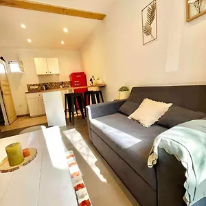 Bel Atypique Centre Village , Le Plan-de-la-Tour France